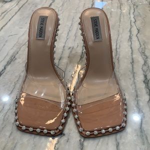 Steve Madden nude heels